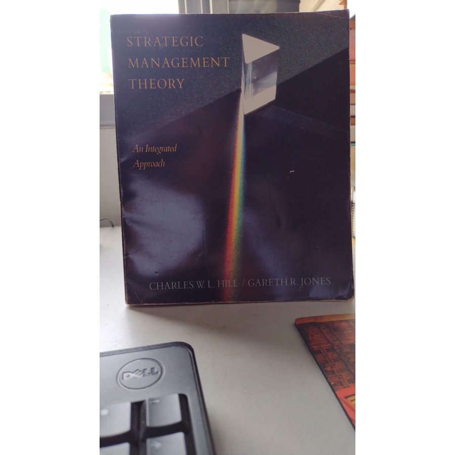 Strategic Management Theory: An Integrated Approach de Charles W. L. Hill / Gareth R. Jones 5686982