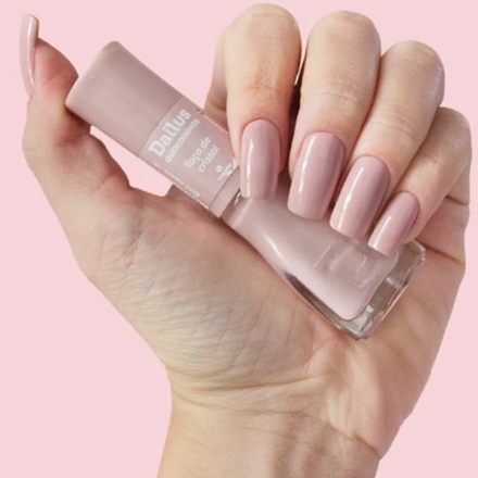 Esmalte Cremoso Taça de Cristal - Coleção Queridinhos Dailus | Off-White, Alta Cobertura e Secagem Rápida