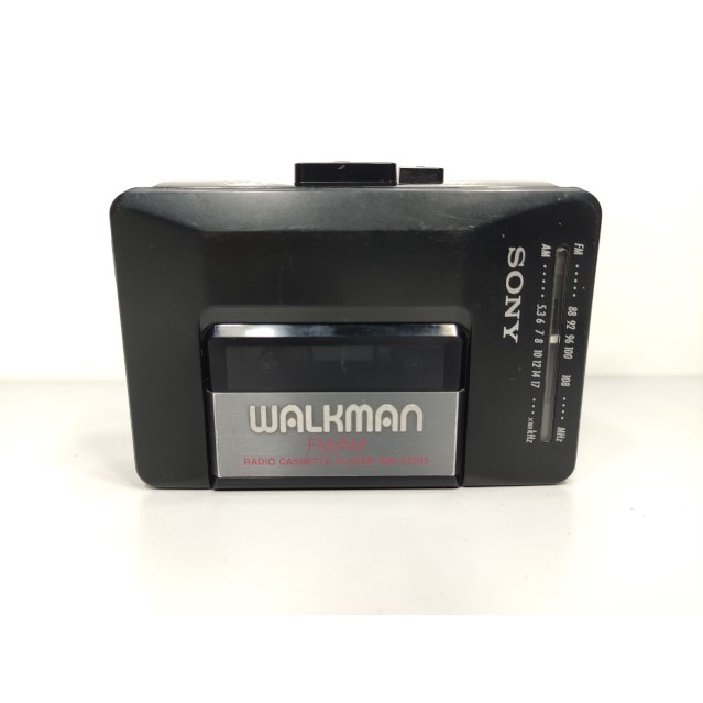 Antigo Walkman K7 Sony Rádio Cassete Player Wm-f2015 - Leia-