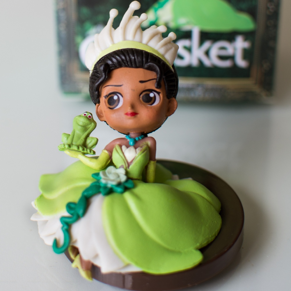 Miniatura princesa e o sapo Tiana princesa disney na caixa | Shopee Brasil