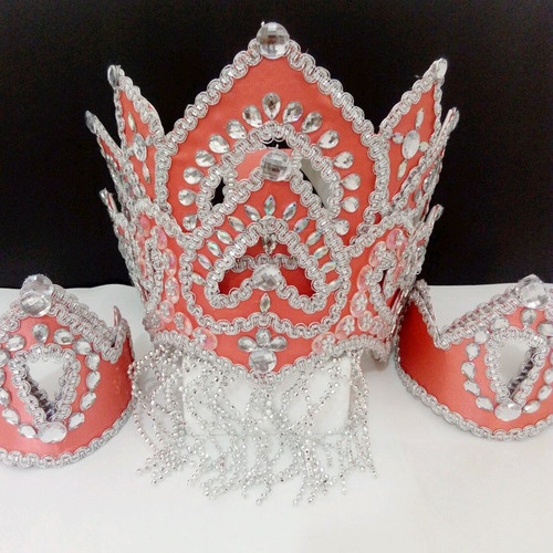 Paramenta De Iansa Coral Luxo Completa Coroa Ade Oya