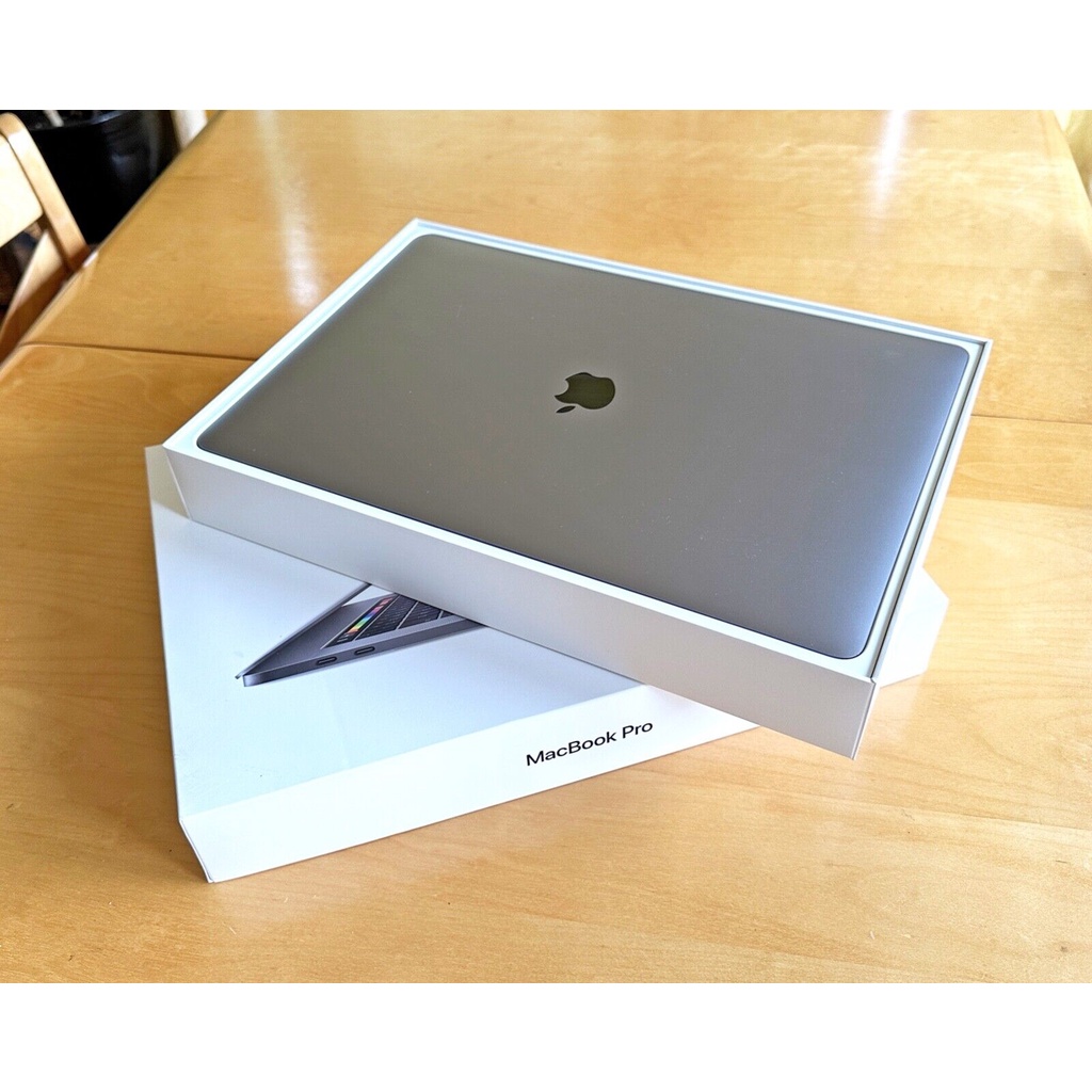 Apple MacBook Air M1 512GBモデル スペースグレイ 捧呈