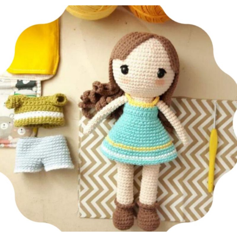 Boneca amigurumi/ boneca com roupinhas/boneca/ brinquedo