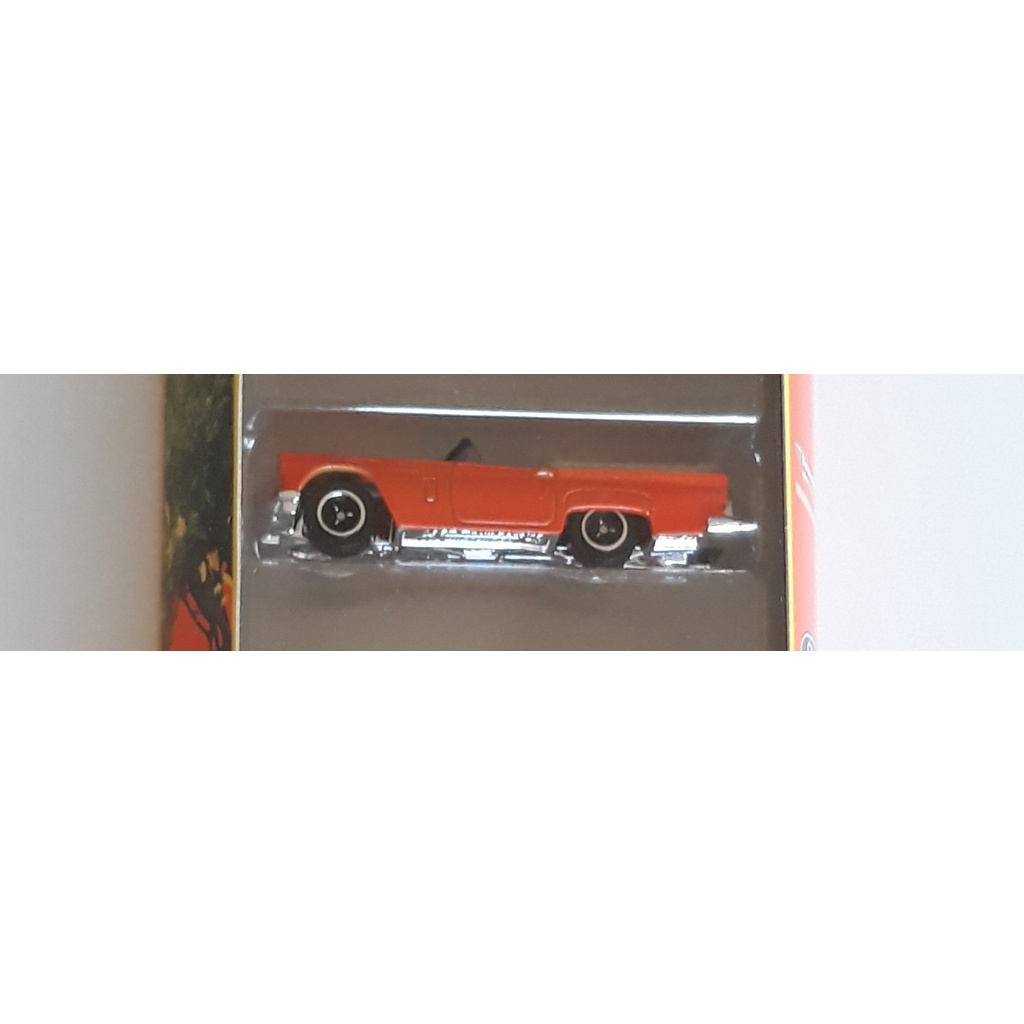 MATCHBOX - 1957 FORD THUNDERBIRD (2)