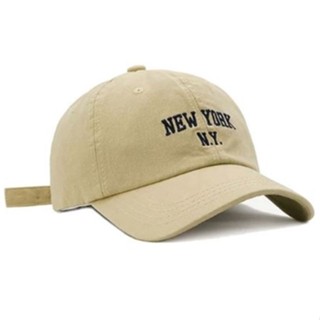 Boné de beisebol bordado com letras NY
