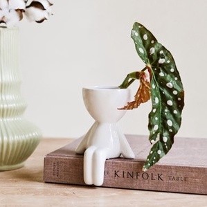 Vaso Cachepot Bob Boneco Robert Plant sentado PRETO ou BRANCO 6cm