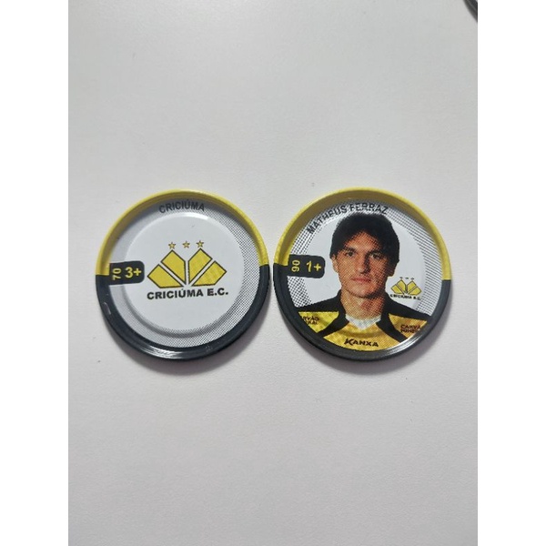02 Tazos Original de Metal Matheus Ferraz / Criciuma EC Panini Brasileiro 2012 Flipix Metalix