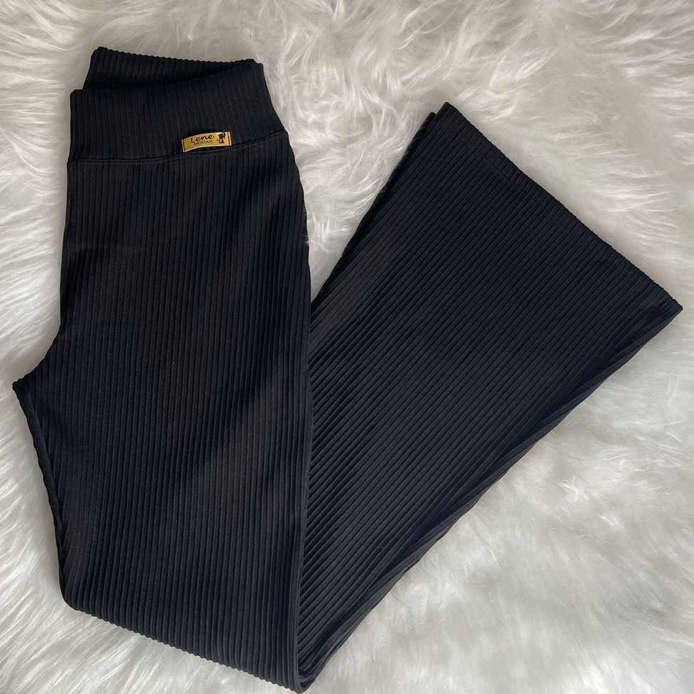 Calça Flare Adulto Malha Canelada 3D em Oferta na Shopee