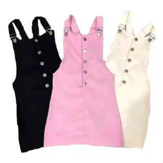 Vestido Jardineira curto Bengaline Botões Suspensório Lindo