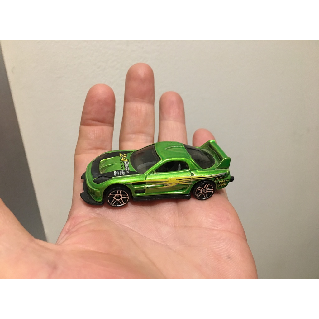 carro de drift Mazda Rx7 24 Seven verde amarelo Hot Wheels