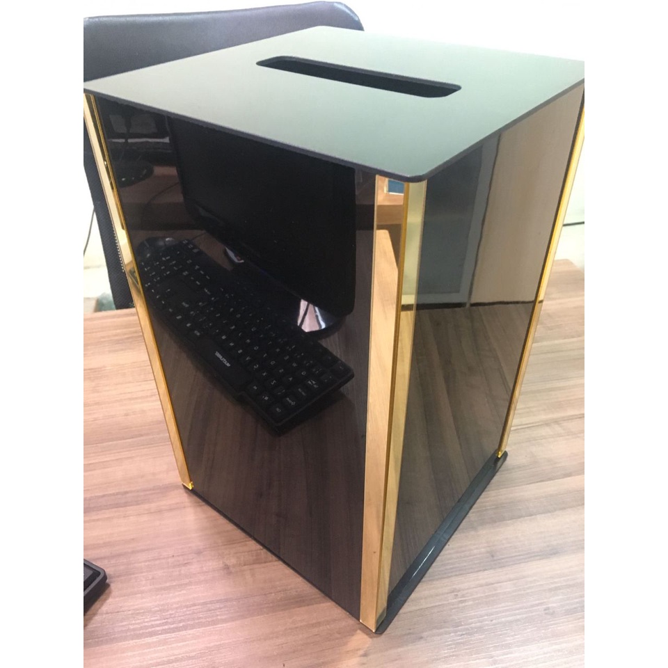 Gazofilácio Preto com Detalhe Douradoㅤㅤ
