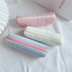 1Pc Estojo De Lápis De Pelúcia De Alta Cor , Pequeno Grande Capacidade , Criativo E Amável , Papelaria , Suprimentos Escolares