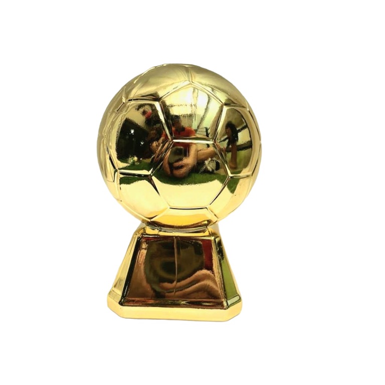 Troféu Bola Decorativo Metalizado em Oferta na Shopee