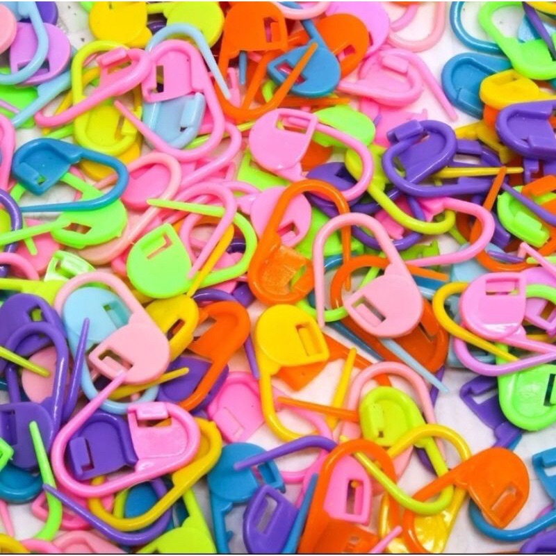 KIT 50 - 100 Pcs Marcadores Plásticos de Ponto Cadeado Tricô  Crochê em Oferta na Shopee