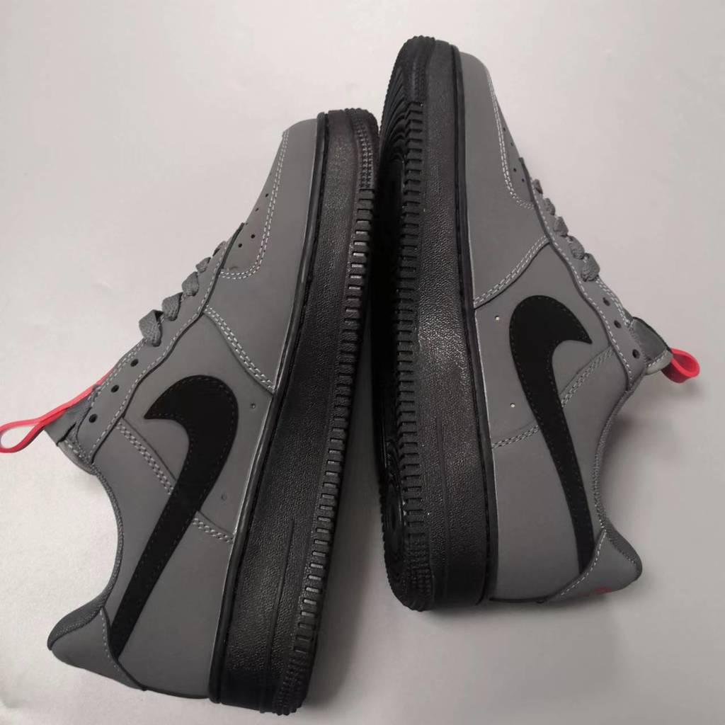 Nike air force sales preto fosco