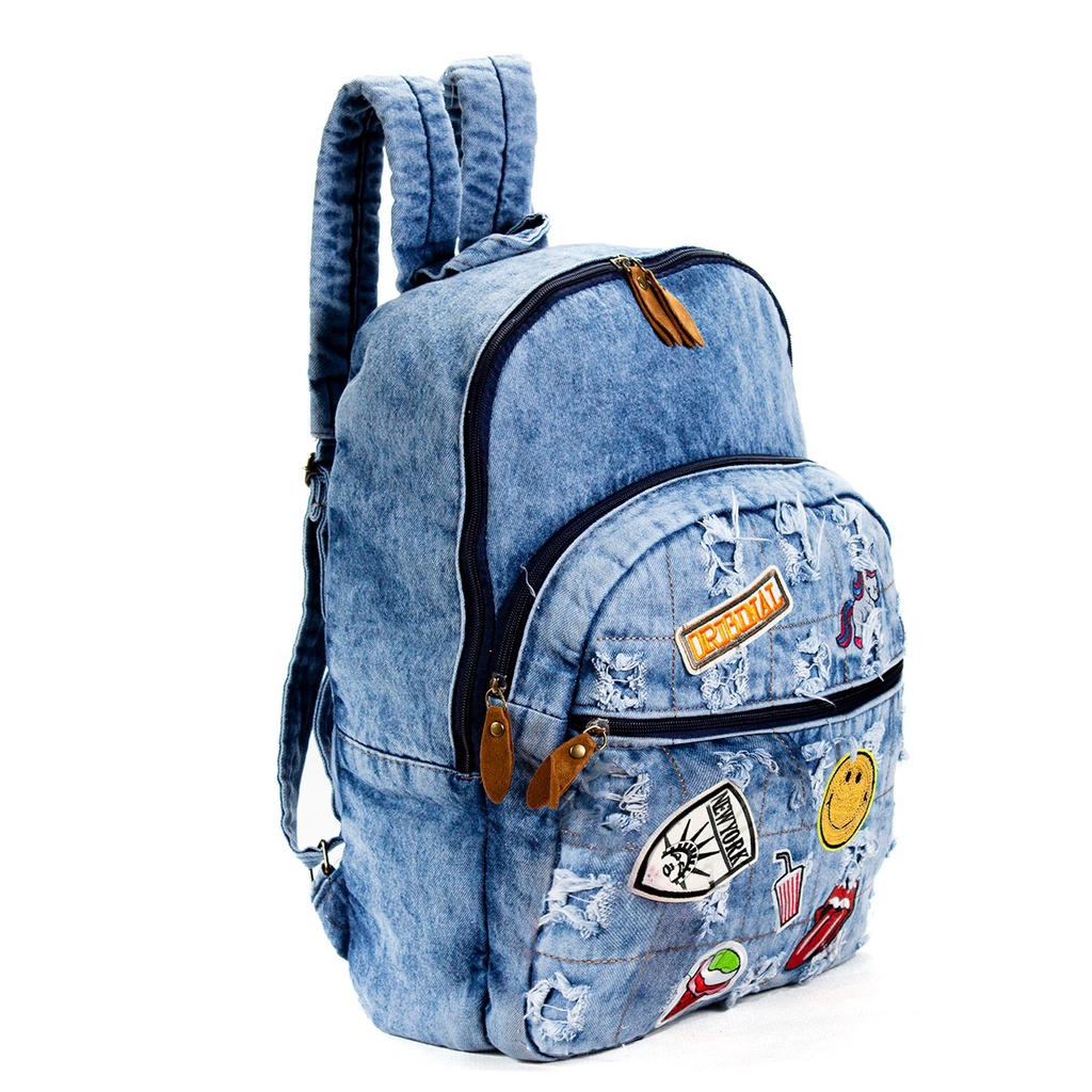Mochila Feminina Jeans Personalizada com patches variados lindo design
