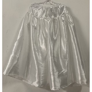 Promoção saia cetim branca sem elastano com 3 metros de roda e 95 cm de altura (envio imediato) ótimos preços para lojistas…