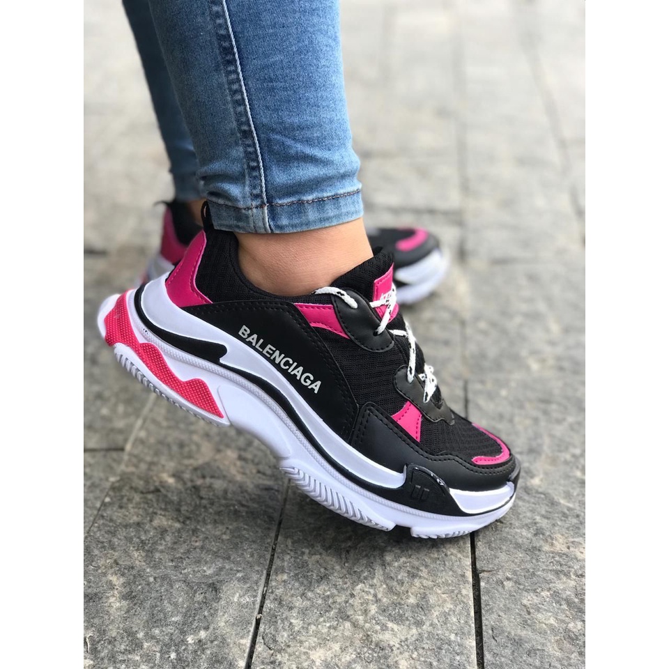 Tênis Feminino Balenciaga Triple S