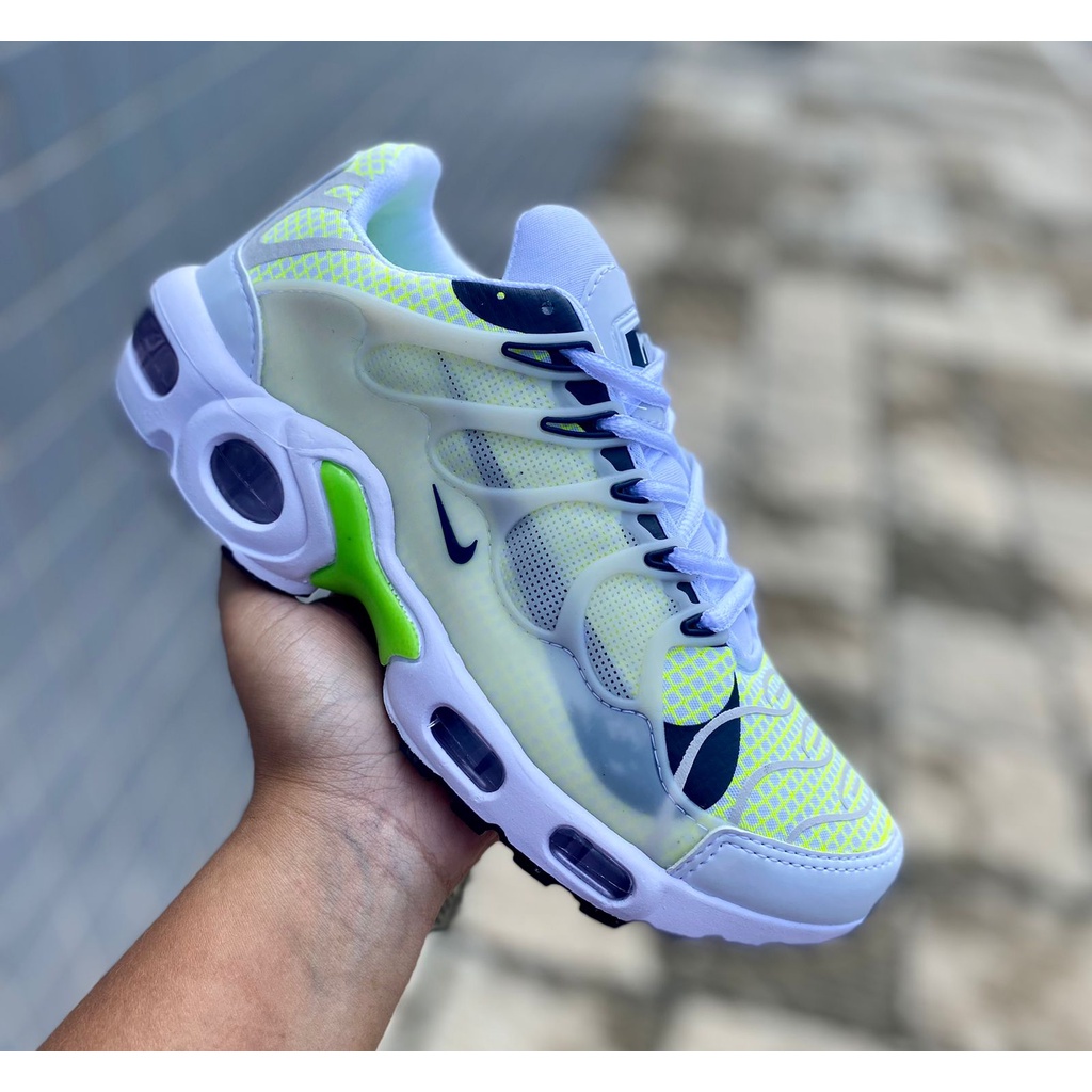 T nis air max 95 tn plus branco e verde lan amento masculino academia