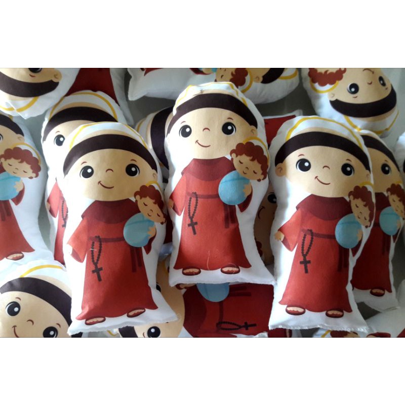 kit 10 almofadas Santo Antônio personalizadas para lembrancinha de aniversário batizado primeira comunhão