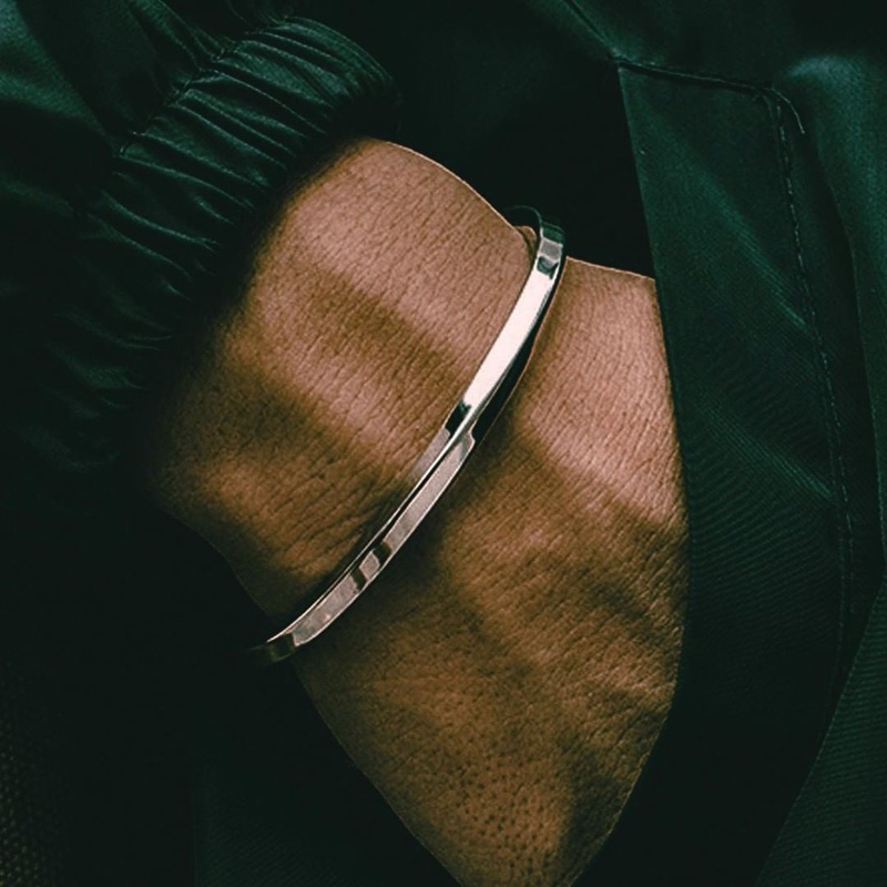 Pulseira Masculina De 60mm De Titânio Torcido Com Abertura Ajustável Tamanho
