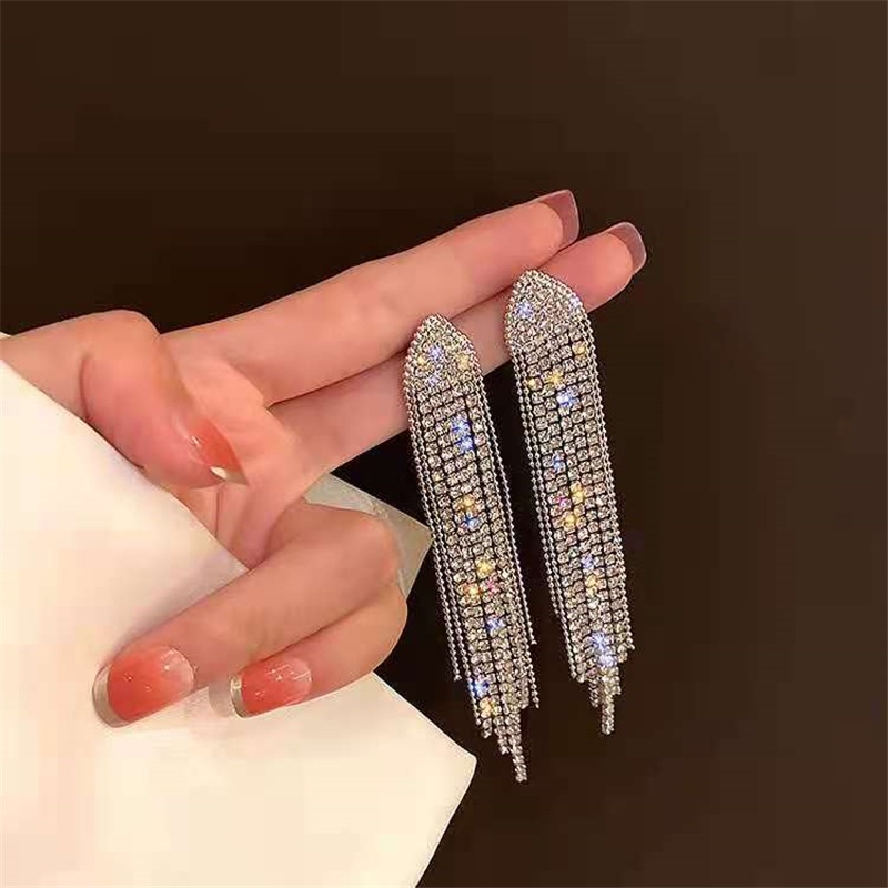 Detalhes do Novos Brincos Clássicos De Cristal Senhoras Longos Exagerados Tassels De Rhinestone Moda Coreanos Joias