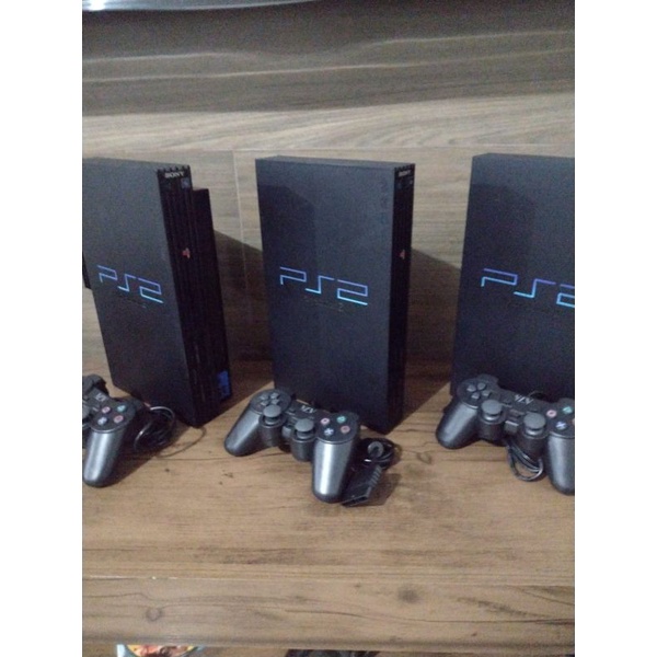 PLAYSTATION 2 FAT COM JOGOS NA MEMÓRIA - Escorrega o Preço