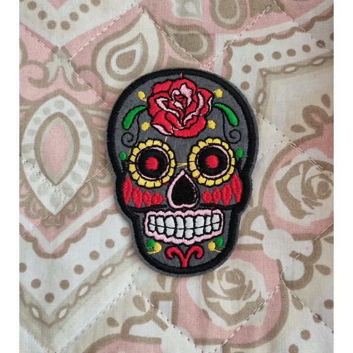 Patch bordado para roupa, mochila, jeans, calça, de caveira, rock, rockeira, emo, gótica, alternativa, e-girl, coreano