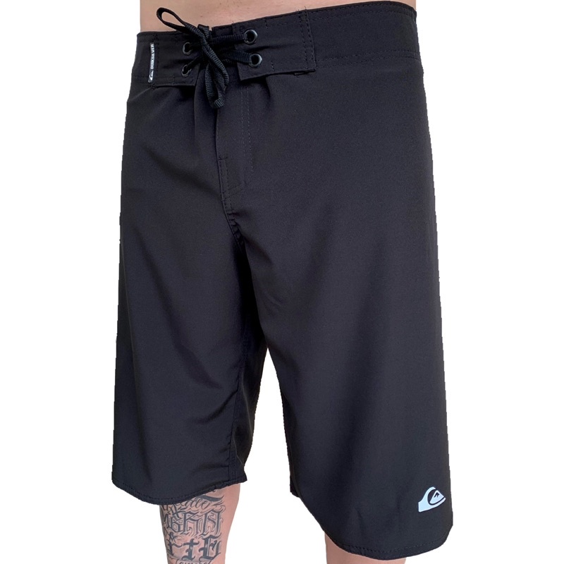 Bermuda Quiksilver Tectel Elastano Básica Preta