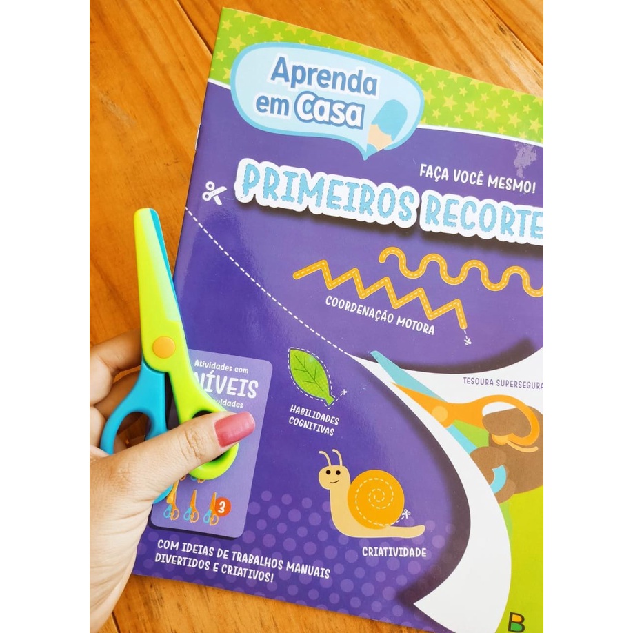 Livro Primeiros Recortes Tesoura -Aprenda Em Casa Brasileitura em Oferta na Shopee