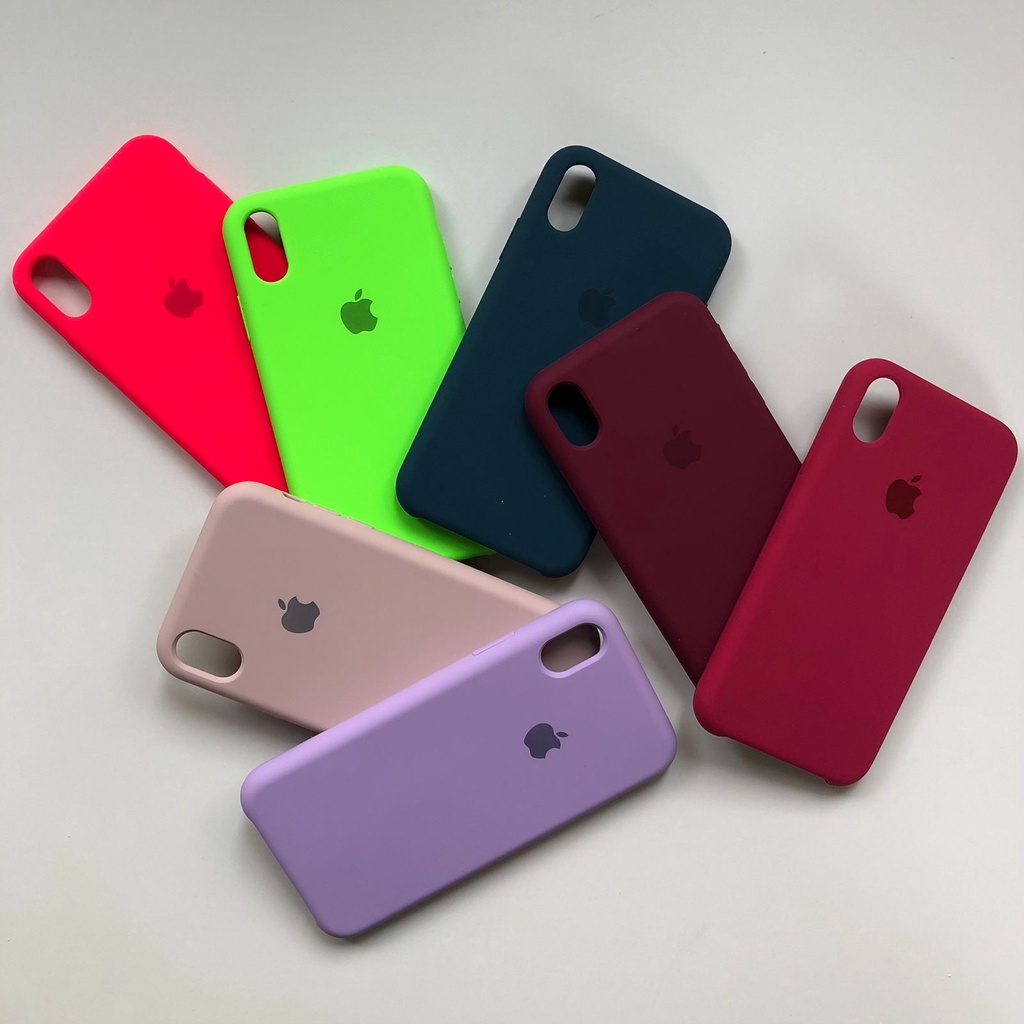 Capa Case Capinha iPhone XR Silicone Aveludada Protetora com Logo