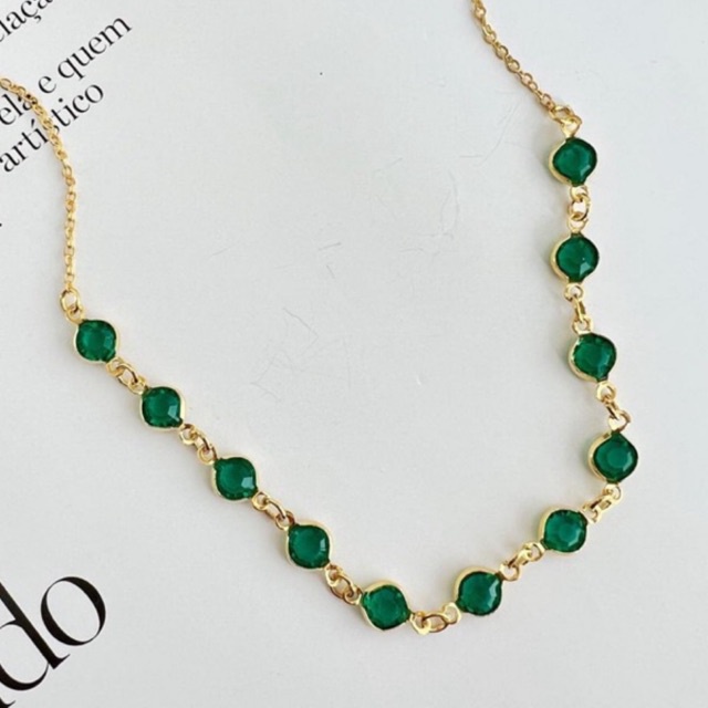 Choker Gargantilha Pedraria Verde Esmeralda Dourada Inspiração Tiffany