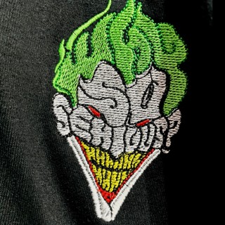 Camiseta Joker BORDADA "WHY SO SERIOUS?" - 100% ALGODÃO