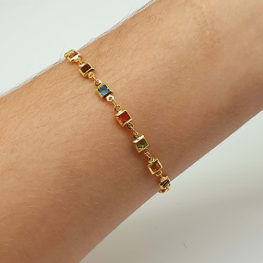 Pulseira de folheado com pedras coloridos a ouro 18K prata 925 em Oferta na Shopee