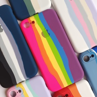 Capinha Colorida Apple iPhone 7 e iPhone 8 / Capa Case Forrada Aveludada Arco- Iris (CF13)