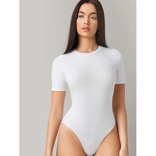 Body Feminino Gola Redonda Manga Média