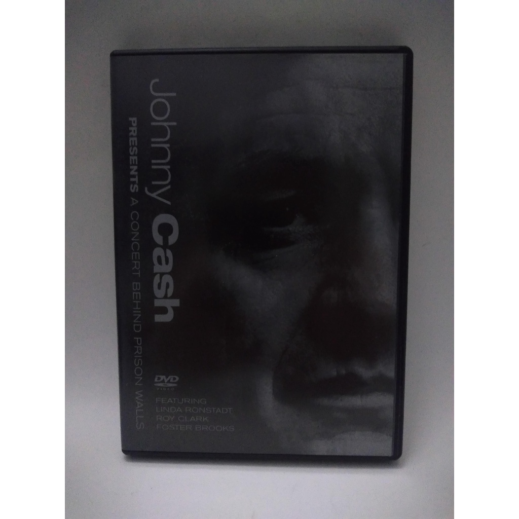 DVD: Johnny Cash - Presents A Concert Behind Prison Walls