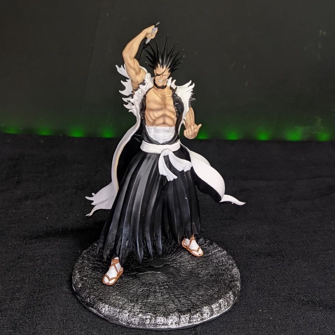 Anime GK 1/8 Scale Painted Figure Bleach Kenpachi Zaraki Yachiru