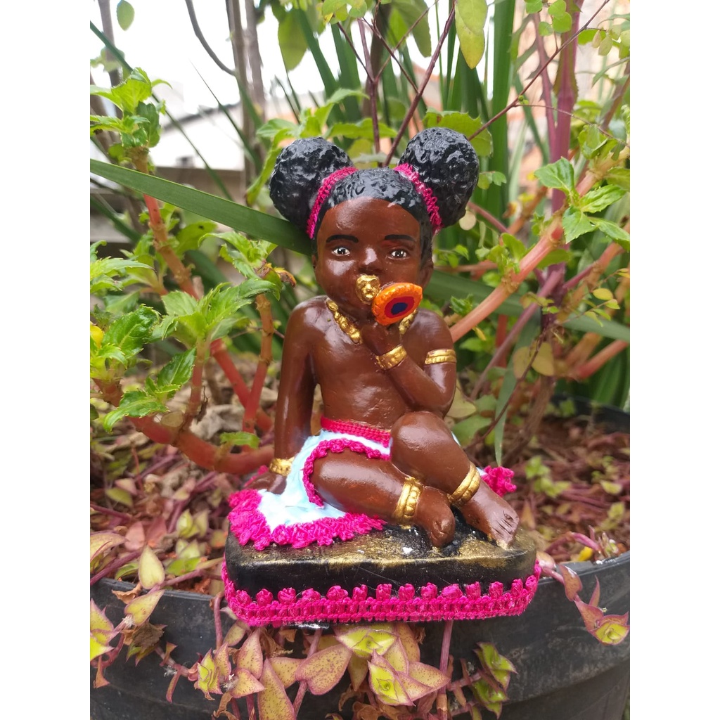 ESTATUA ERE MENINA AUZL C/ROSA ESTATUA 13 CM EM GESSO