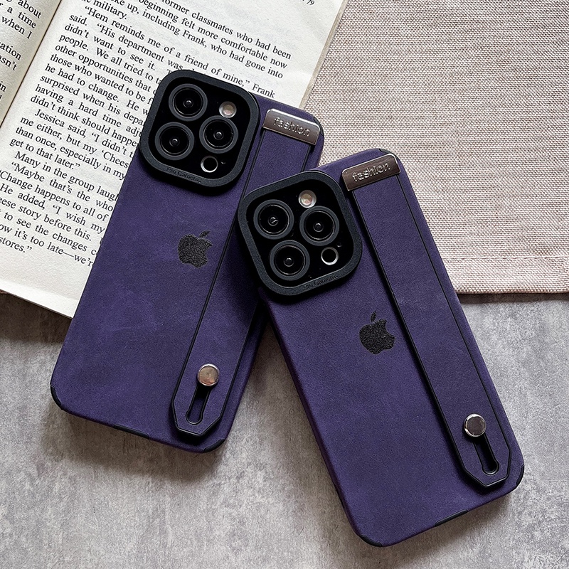 Marca Luxuosa Couro De Veludo Roxo Logotipo Da Capa Para iPhone 14 13 12 11 Pro MAX X XS XR 7 8 Plus Pulseira Suporte Fashion Quadrado Anti-Impacto Macio De Celular