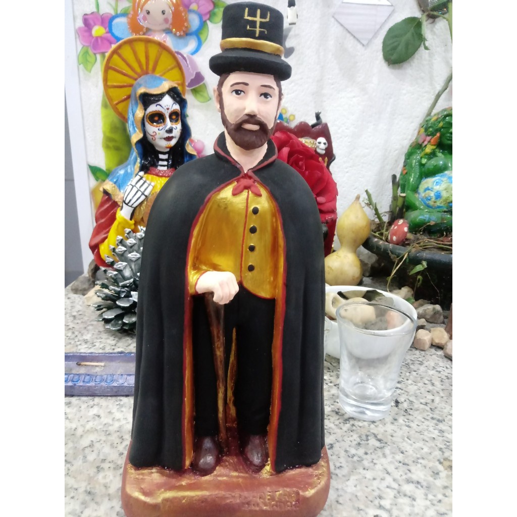 ESTATUA EXU CAPA PRETA / EXU DO OURO EM GESSO 20 CM