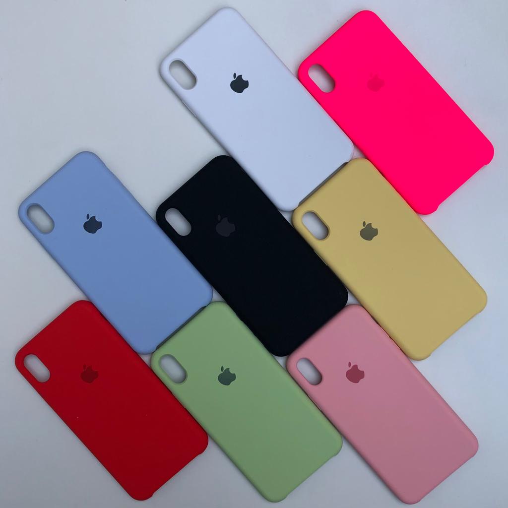 Capa Case Capinha iPhone XS Max Silicone Aveludada Protetora com Logo
