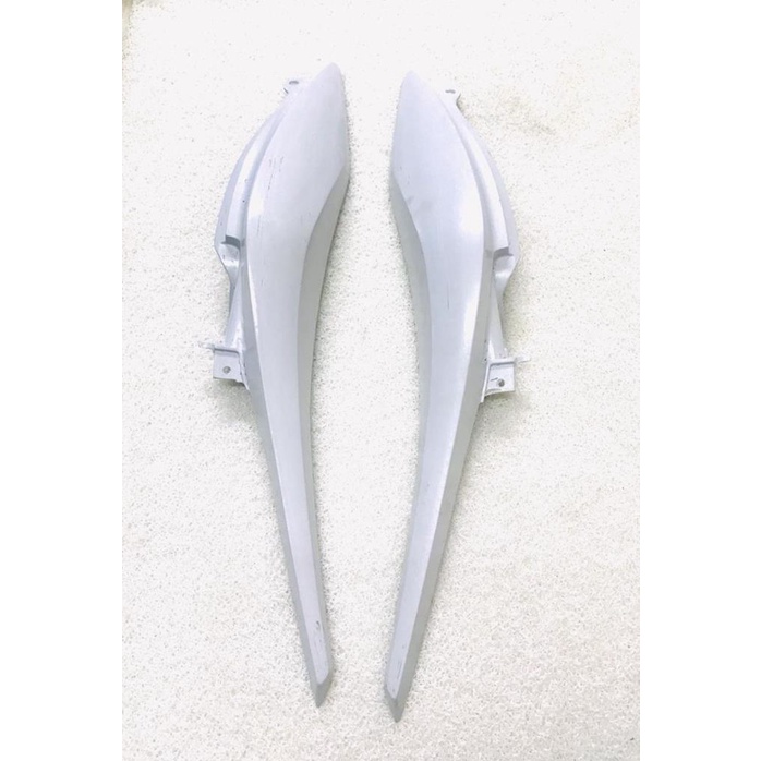 Rabeta Honda Hornet 2008 2009 2010 2011 Para Pintura Em Fibra