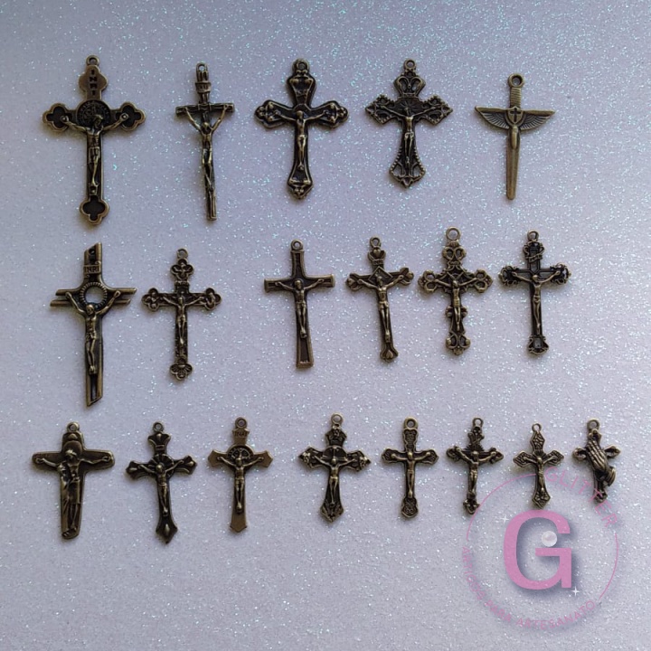 Crucifixo/Cruz para Terço Ouro Velho Un