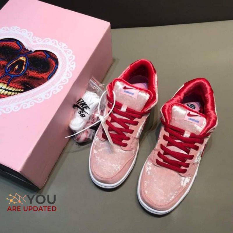 ✜ ✌ Sapatos Esportivos Nike SB Dunk Baixo Strange Love Premium Tênis De Qualidade