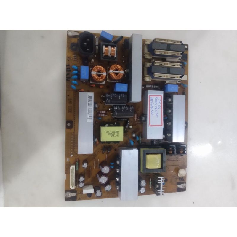 PLACA DA FONTE TV LG 32LD650 SEMI NOVA ACEITO OFERTAS