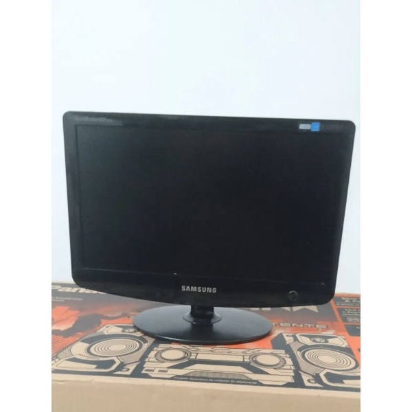 Monitor LCD Samsung 633NW 16 Polegadas funcionando 100%