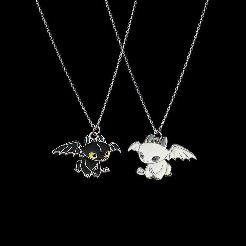 Colar De Amigo Casal De Dragões Preto E Branco , Estilo hip hop Simples Em Forma De Desenho Animado em Oferta na Shopee