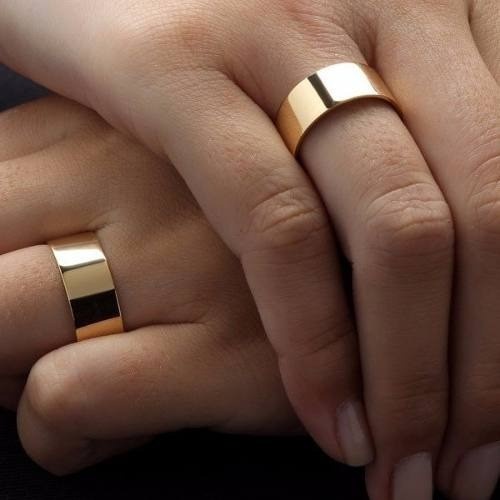 Par De Alianças Reta 8mm Banhado A Ouro