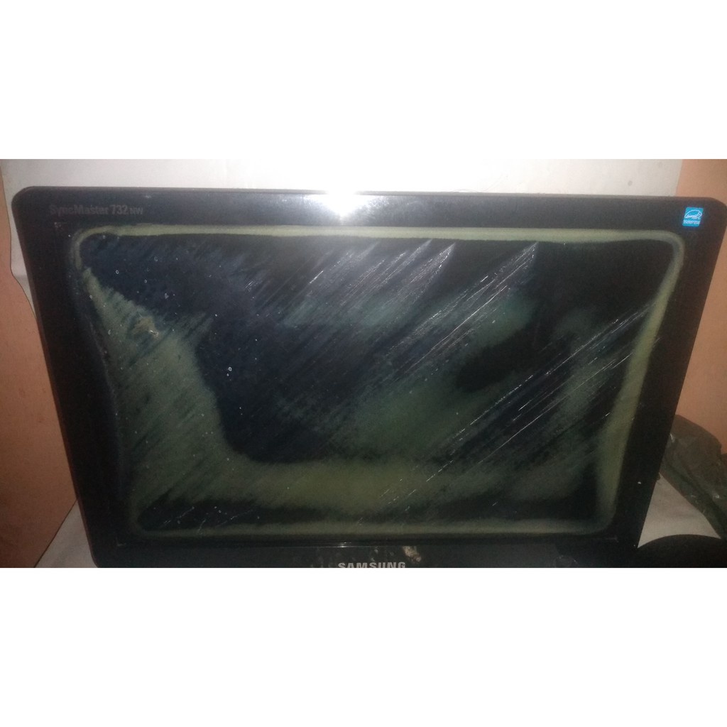 Monitor Samsung Sync Master 732nw com defeito